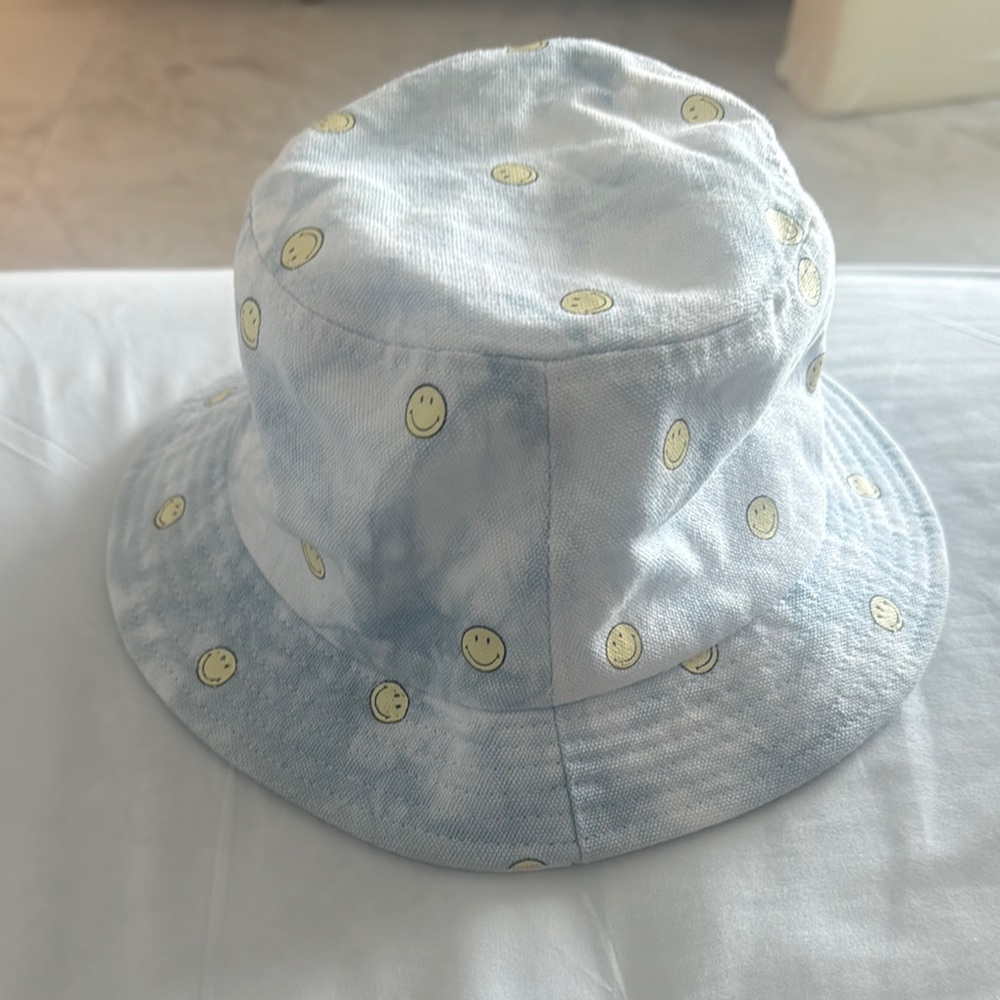 Smiley Face Bucket Hat